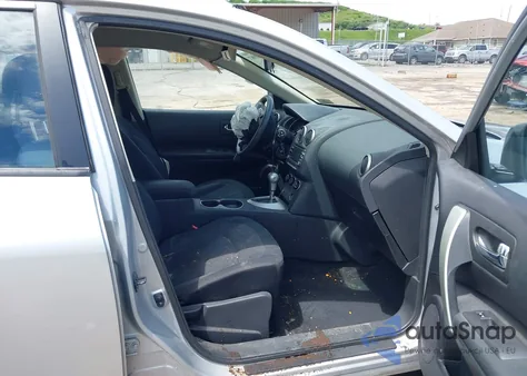 2015 Nissan Rogue Select S z USA, uszkodzony, nr VIN JN8AS5MV1FW254358